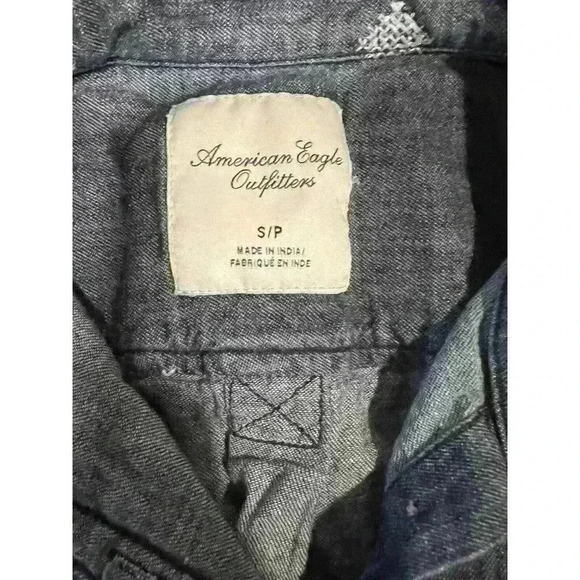 American Eagle Womens Button Up Chambray Denim Top Southwest Embroidered Small - Picture 5 of 6